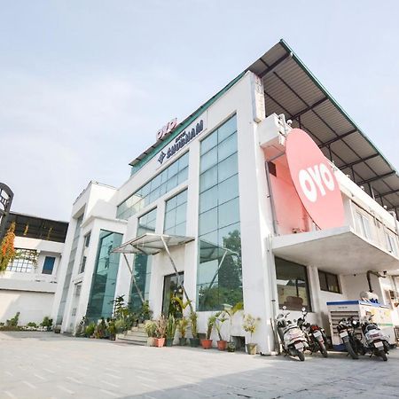 Oyo 26602 Hotel Shubham Dehradun Exterior photo